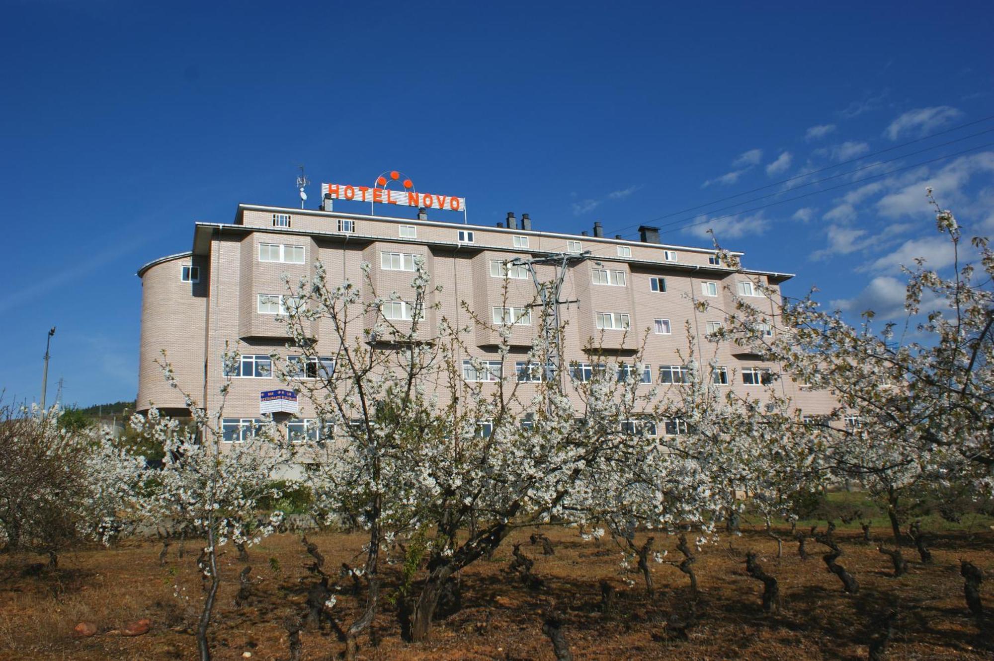 Hotel Novo Ponferrada Buitenkant foto